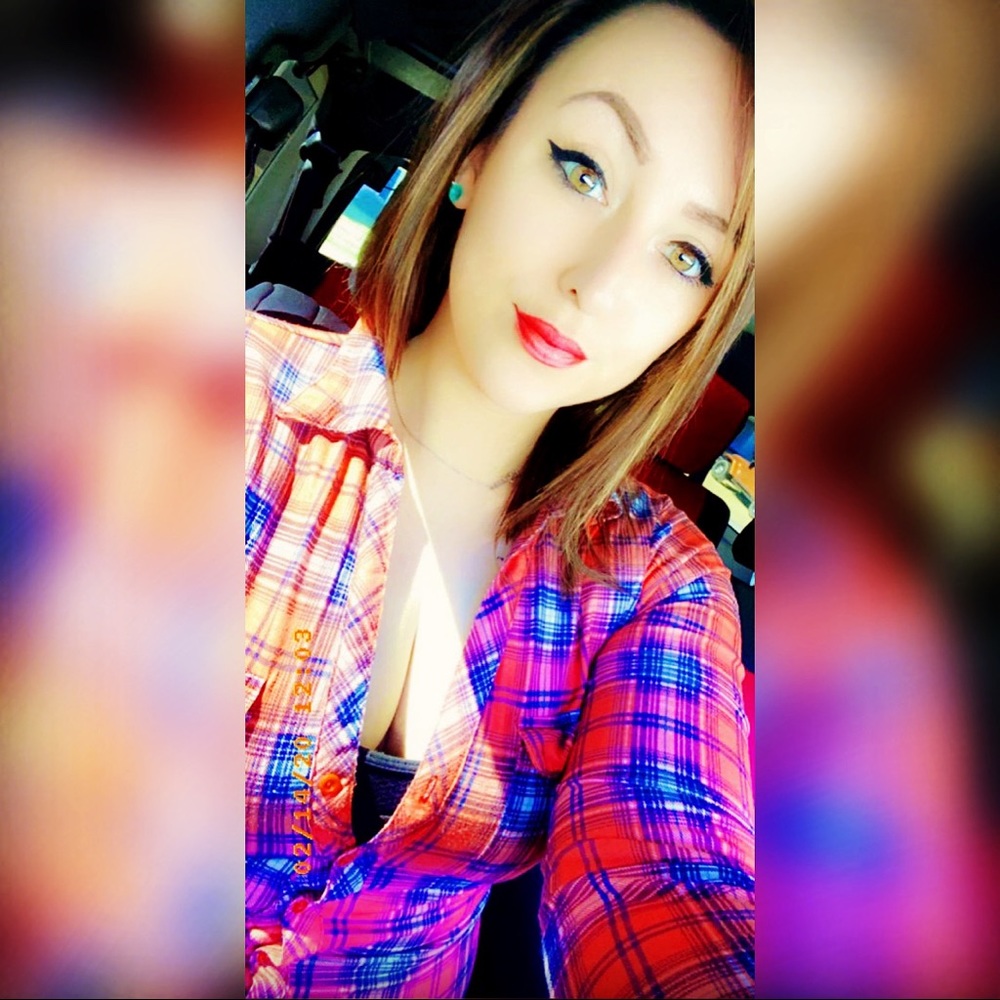 Meet your Posher, Crystal